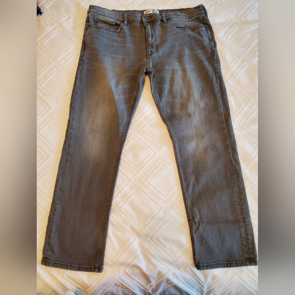 Jos A Bank Men's jeans size 38W/29L Grey